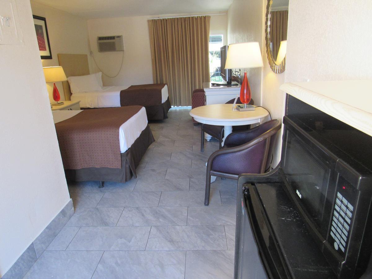 Sea Banks Motor Inn Миртъл Бийч Екстериор снимка