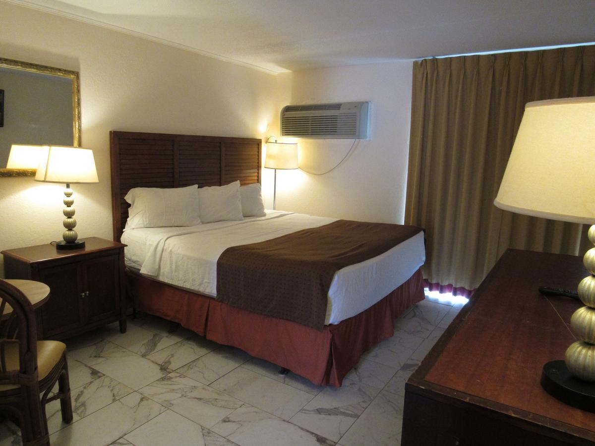Sea Banks Motor Inn Миртъл Бийч Екстериор снимка