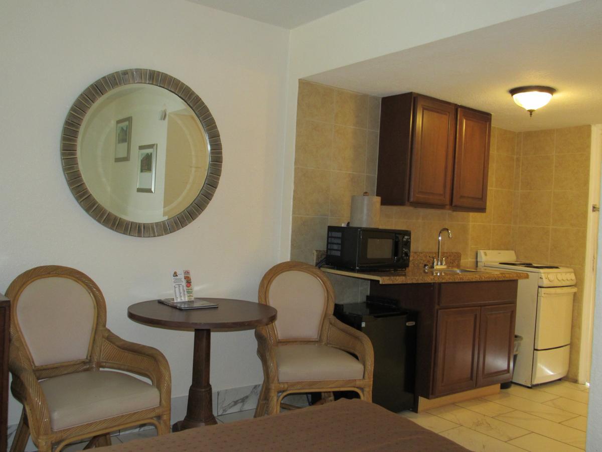 Sea Banks Motor Inn Миртъл Бийч Екстериор снимка
