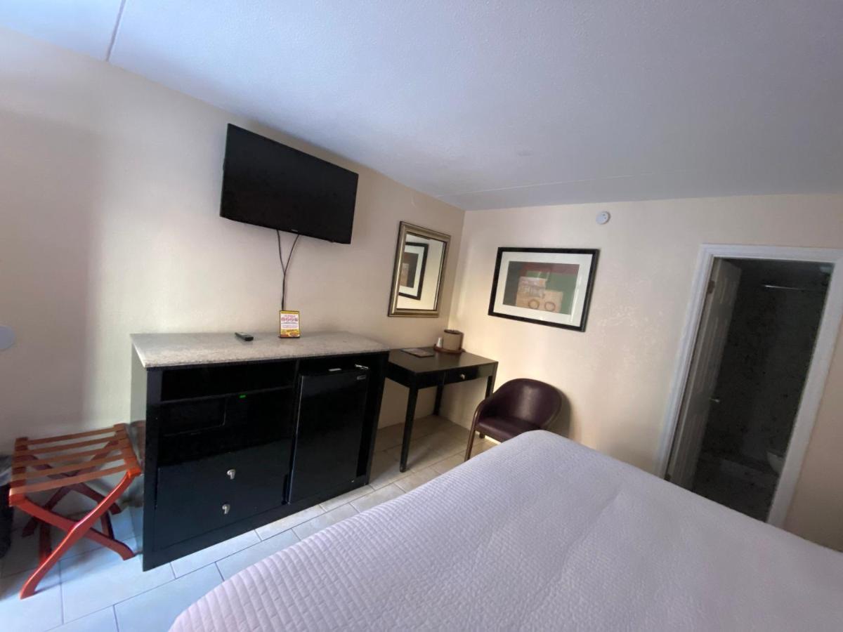 Sea Banks Motor Inn Миртъл Бийч Екстериор снимка